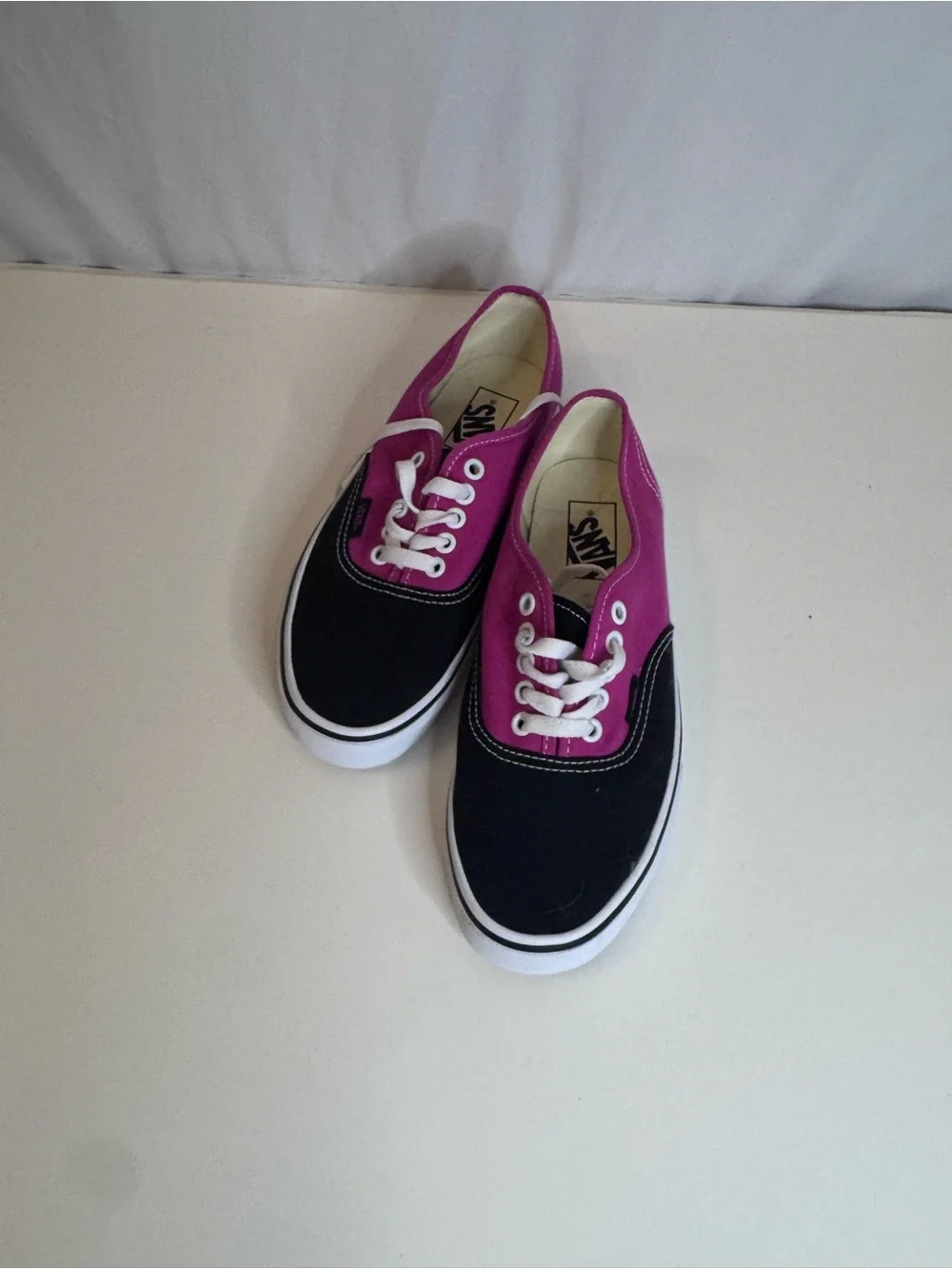 Pink & Black Vans Authentic Pop Raspberry Rose sneakers Womens 9